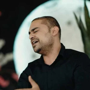 روح الله کرمی مخاطب خاص 2