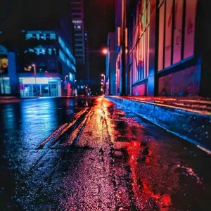 شیشه می در شب یلدا شکست